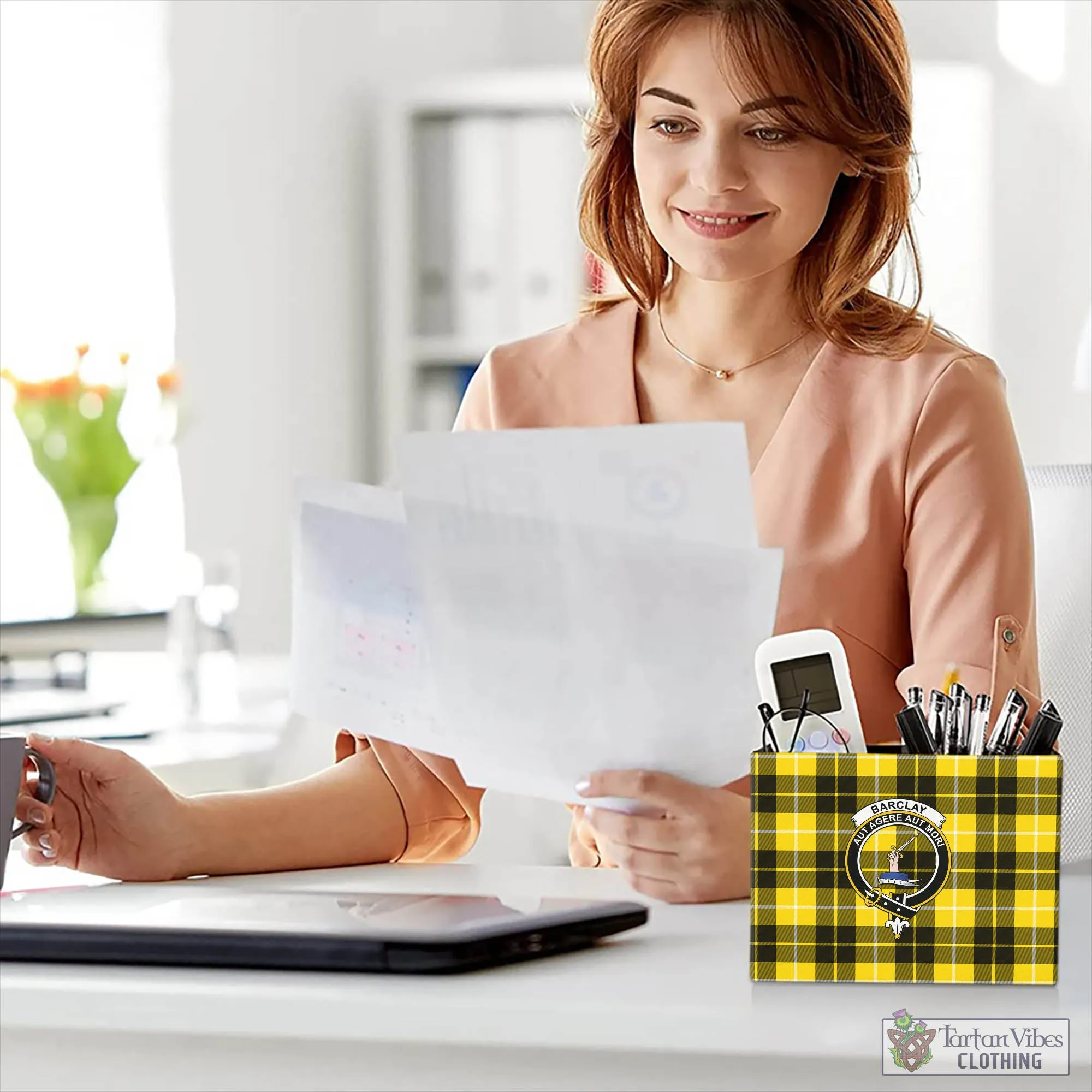 Barclay Dress Modern Tartan Pen Holder with Family Crest