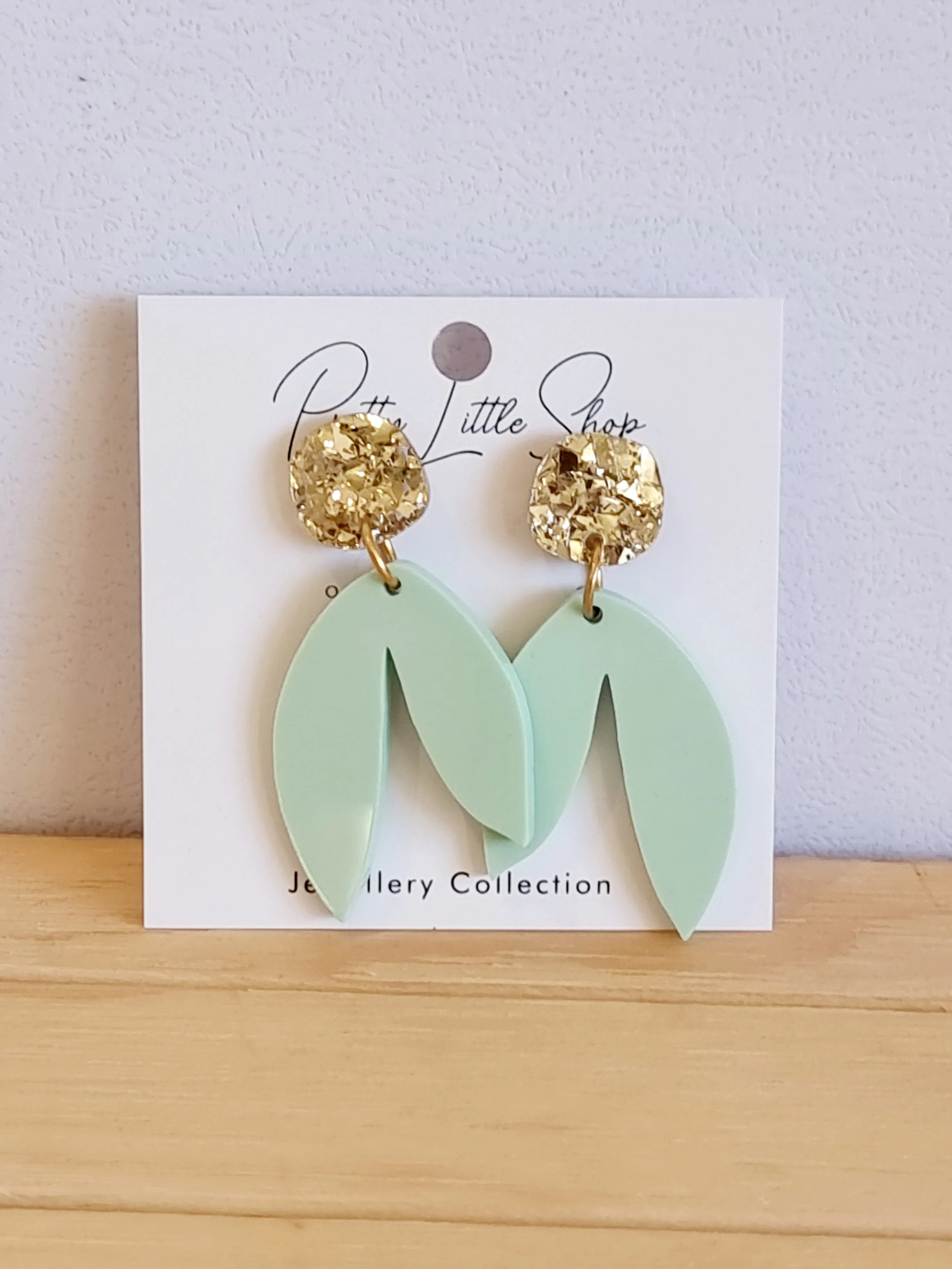 LEAF EARRINGS